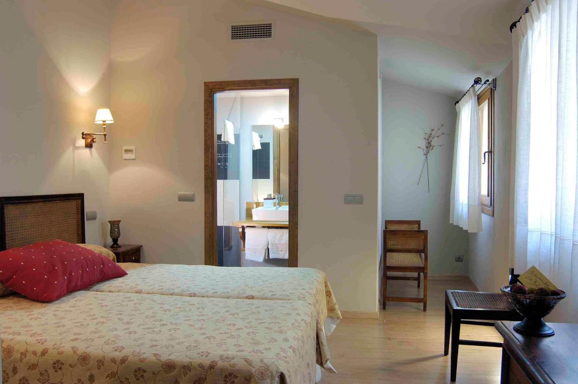 Casa Rural La Botica オロペサ エクステリア 写真