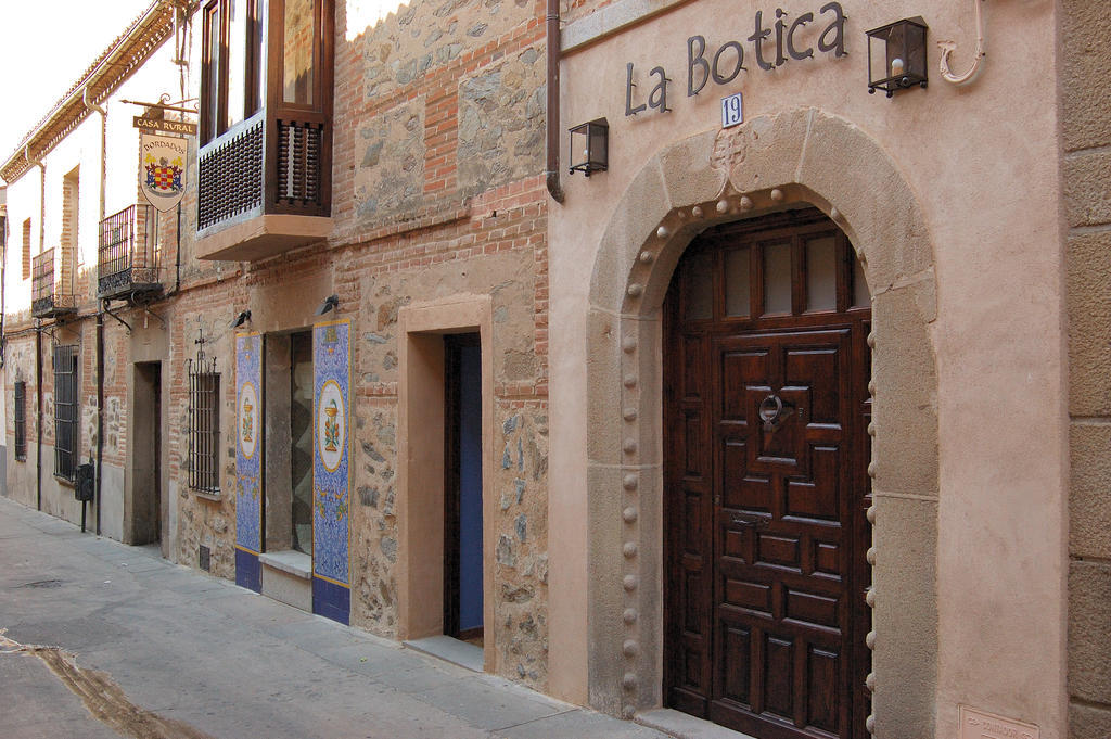 Casa Rural La Botica オロペサ エクステリア 写真