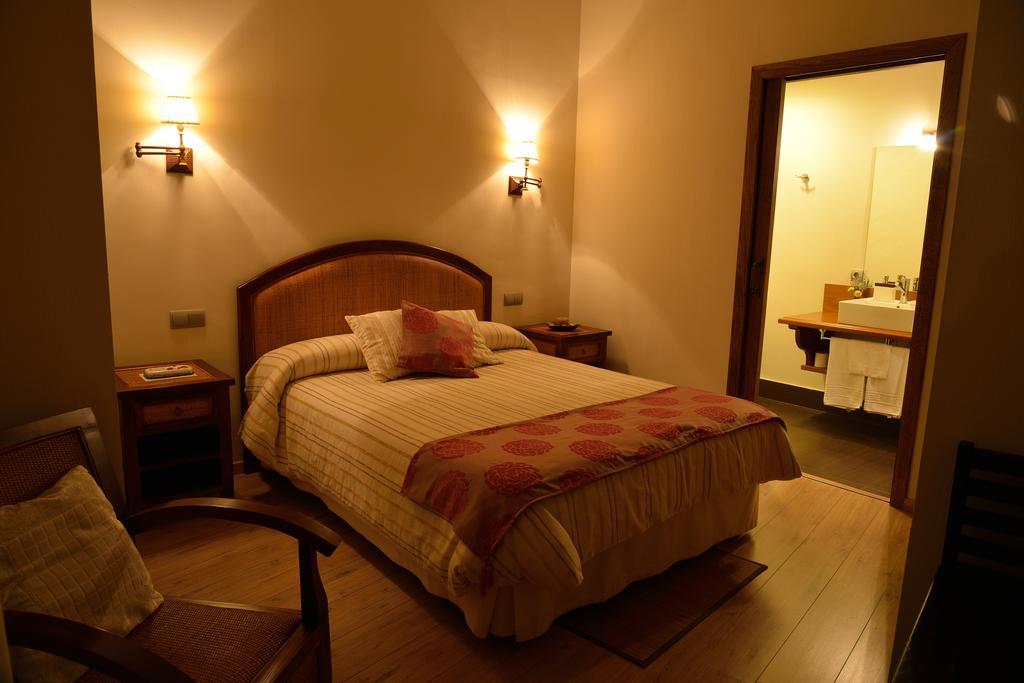 Casa Rural La Botica オロペサ 部屋 写真