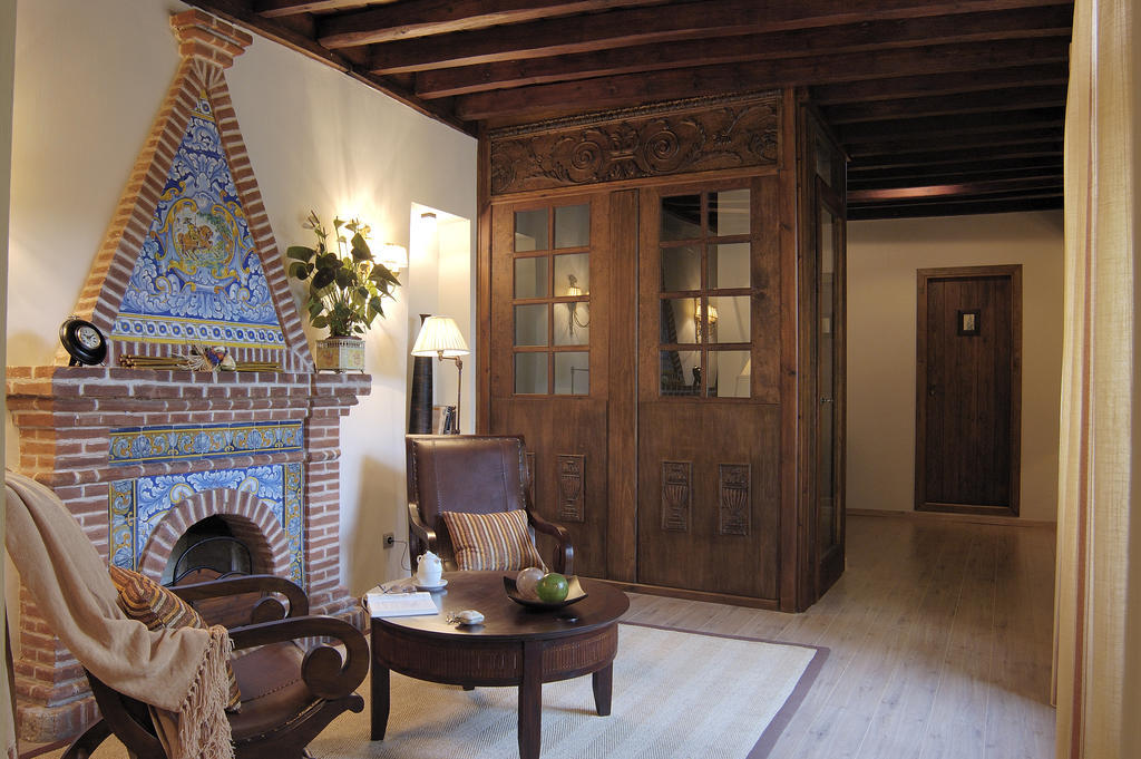 Casa Rural La Botica オロペサ エクステリア 写真